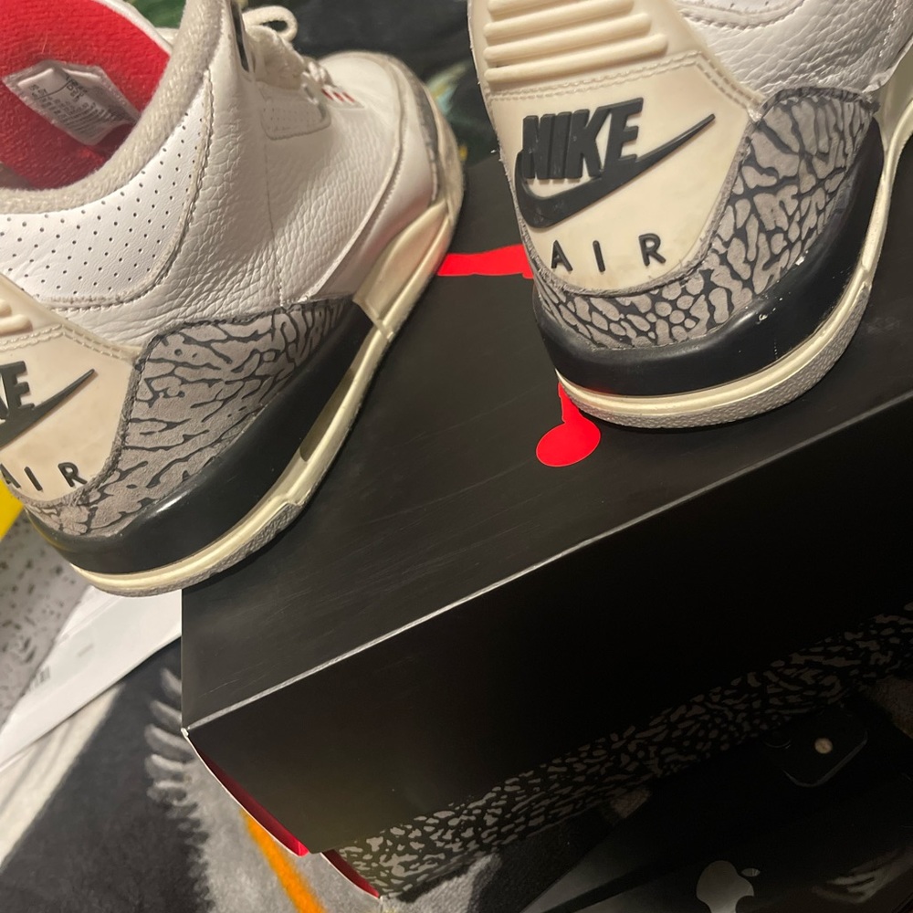 Jordan 4s yellow lightning & Jordan 3 cement